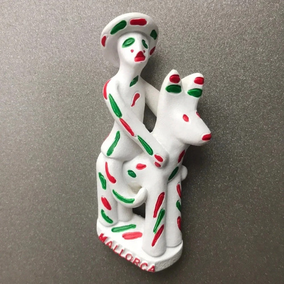 Siruell Mallorcan Man Riding Horse Magnet - Picture 1 of 3